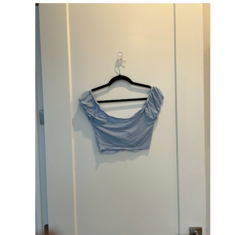 Light blue crop top - Picture 4 of 7